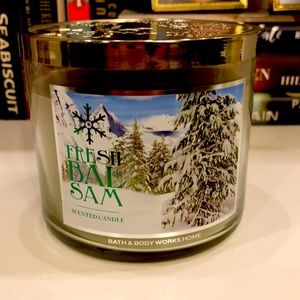 Bath & Bodyworks Fresh Balsam Candle.